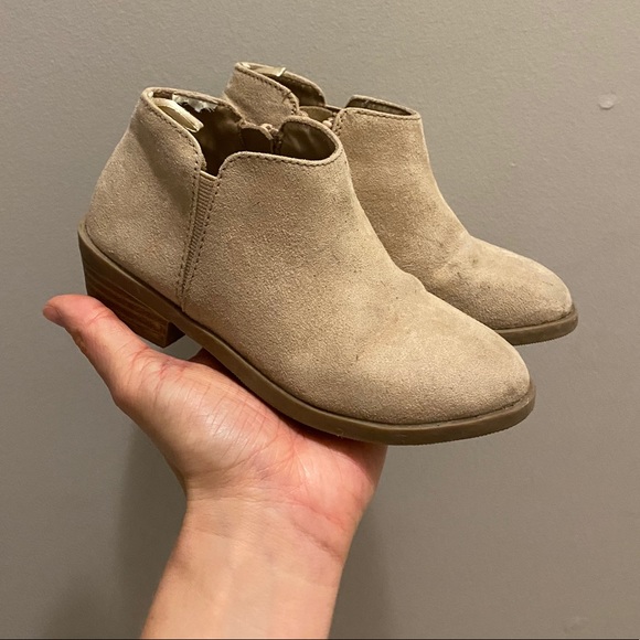 COPY - Old navy girls booties - Picture 2 of 4